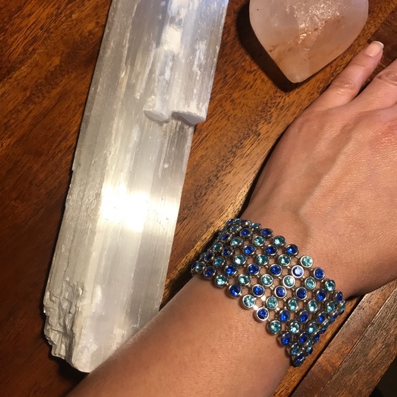 Vintage Rhinestone Bracelet - Picture 1 of 5